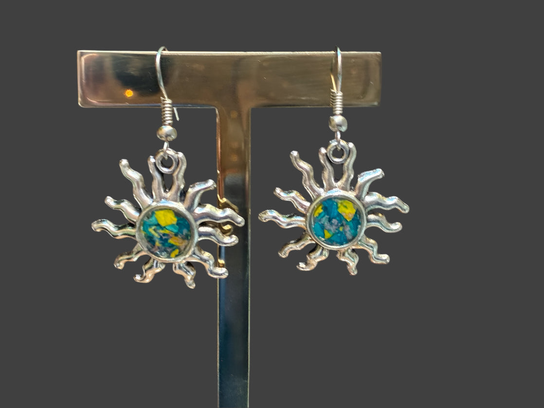 Pretty Seed Sun Earrings